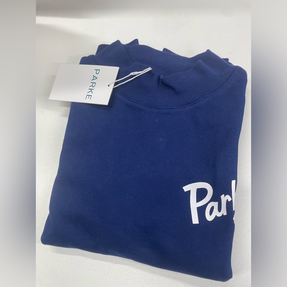 Parke Women's Classic Blue Sweatshirt